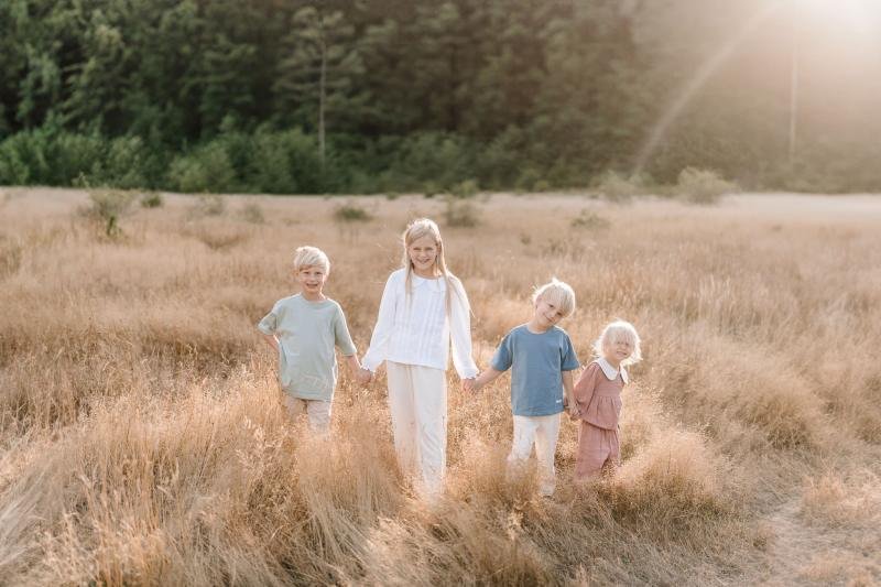Macklam-Family-3-CW105032